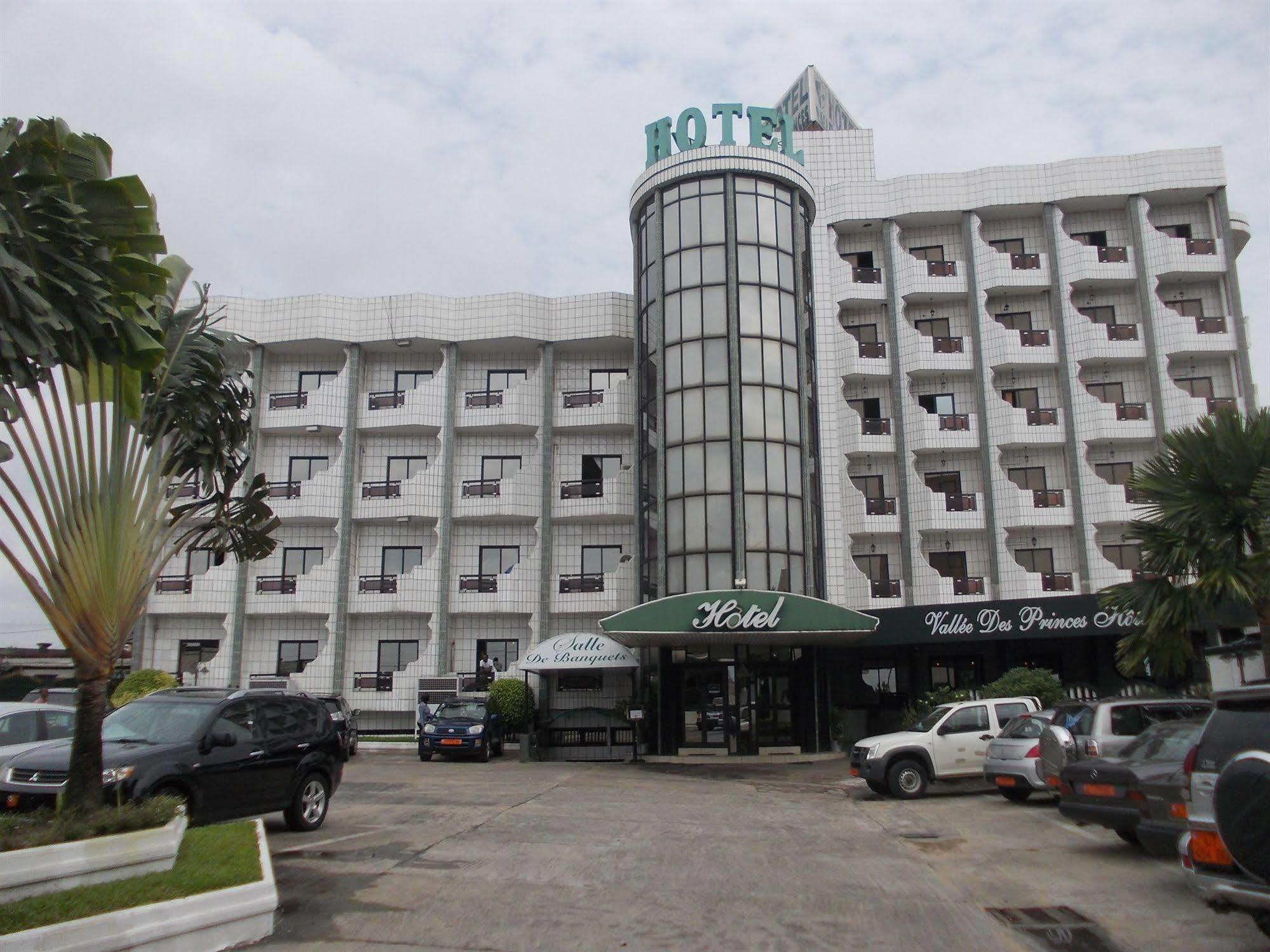 VallaE Des Princes Ha”Tel Hotel Douala Exterior photo